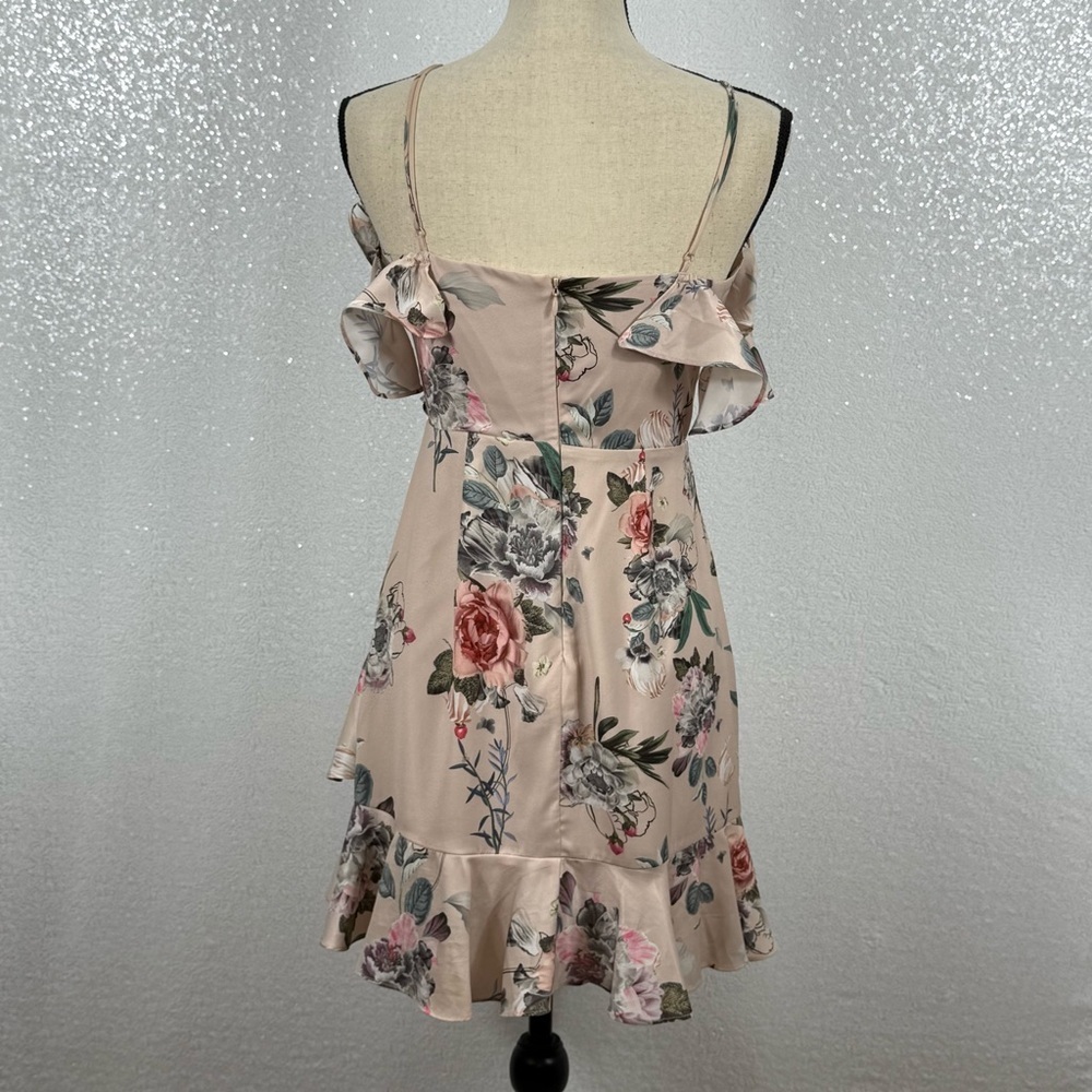 Revolve Majorelle Salsa Dress in Pink Bellbird size small Ruffle Cold Shoulder - Picture 11 of 16